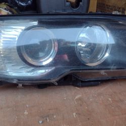 2006 bmw 325ci passenger side Headlight Assembly!