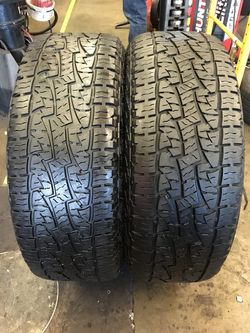 Pair of 2756020 used tires