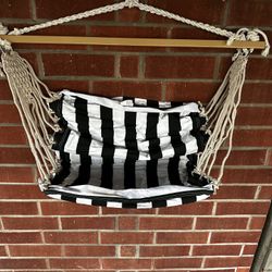 Hanging Chair. New Never Used 