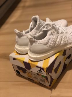 Adidas Ultra Boost Woman Size 7