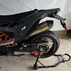 KTM 690 SMC R 2021