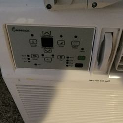 Impecca 18000 BTU Window AC 1 Season Old