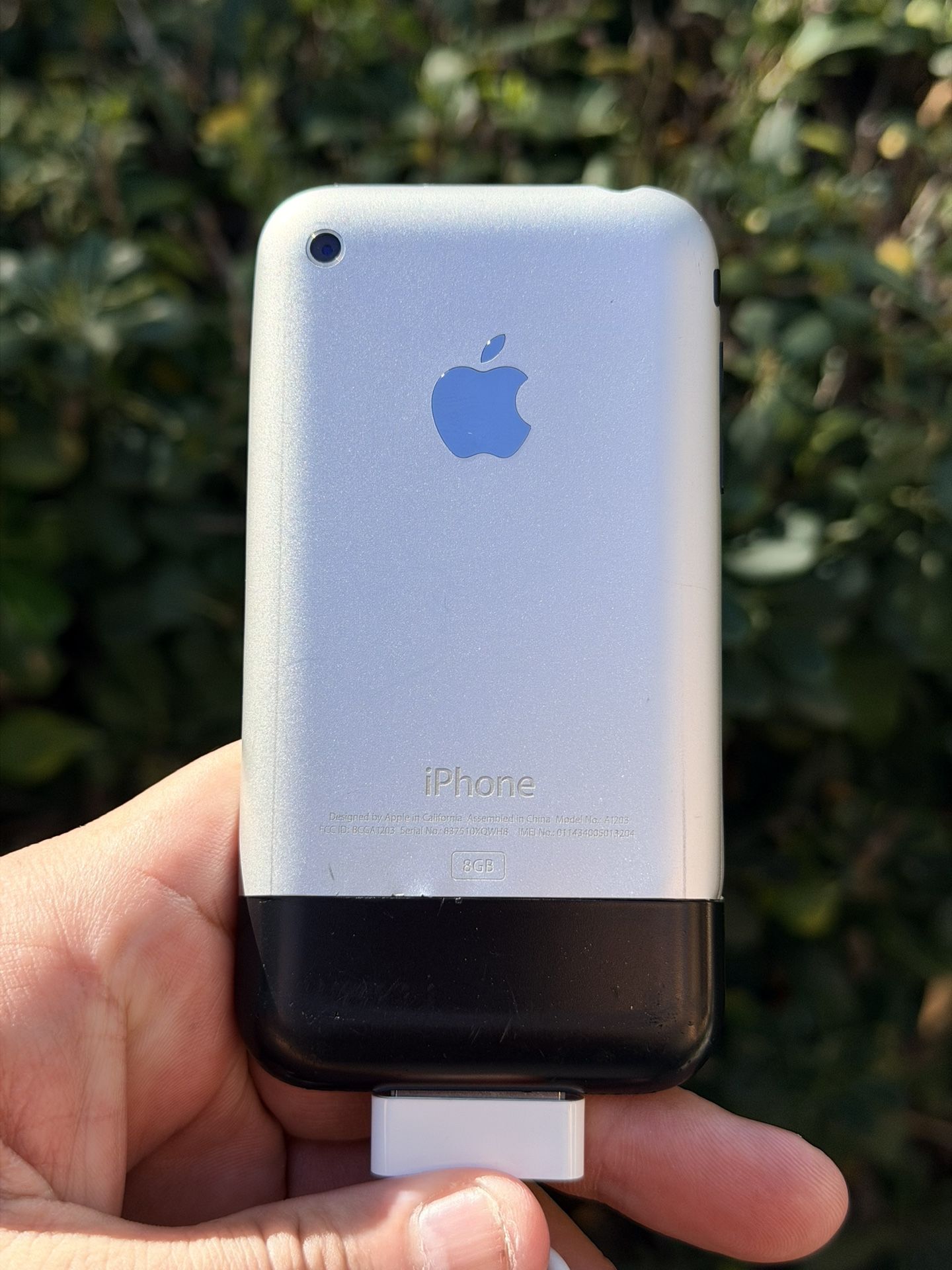 Apple iPhone ORIGINAL 1st iPhone. 8gb Great Condition!  Hablo Espanol 