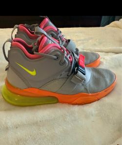 Nike Air Force 270 Wolf Grey Orange