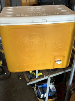 Jagermeister Shot Cooler 6 Bottle Built-In Dispenser