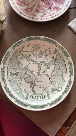 Vintage plate. Seattle. By Vernon kilns. Vintage plate. Seattle. By Vernon Kilns