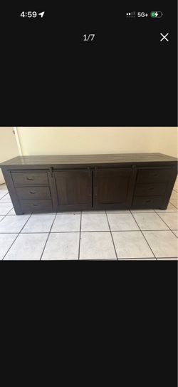 Bayside Furnishings 75” TV Console – Costco