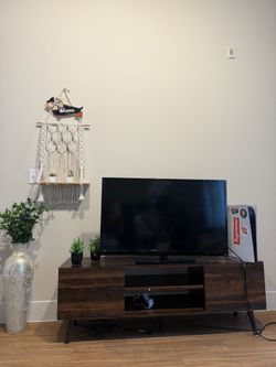 TV stand For Sale (pick Up Only)