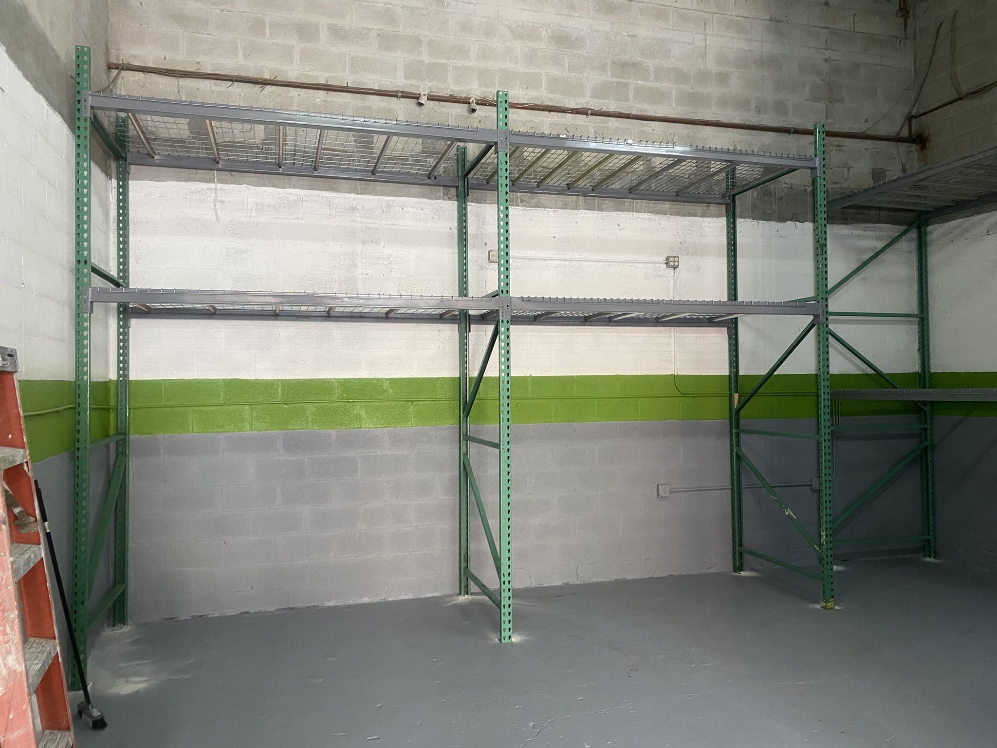 PALLET RACKS POSITION NEW AND USED CONDITION