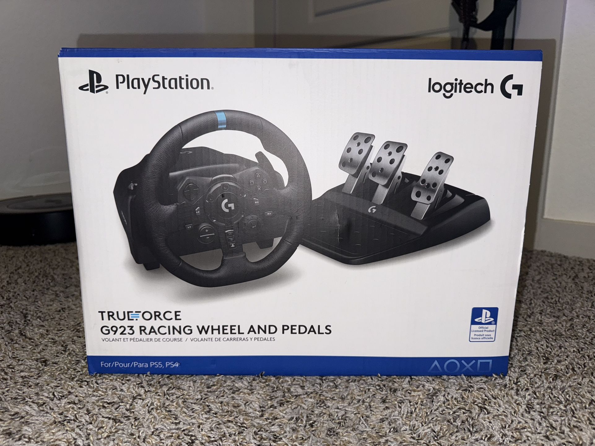 Logitech G923 TRUEFORCE Racing Wheel & Pedals (PS4/PS5/PC) – Like New!