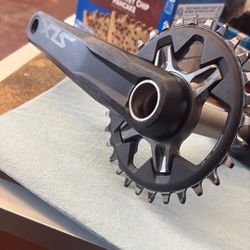 Shimano SLX CrankSet With chainring”(30t)