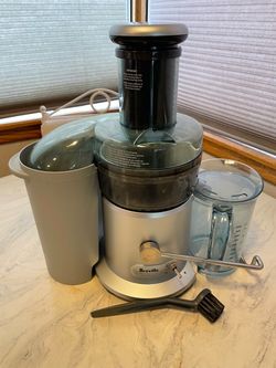 Breville juicer like new condition.