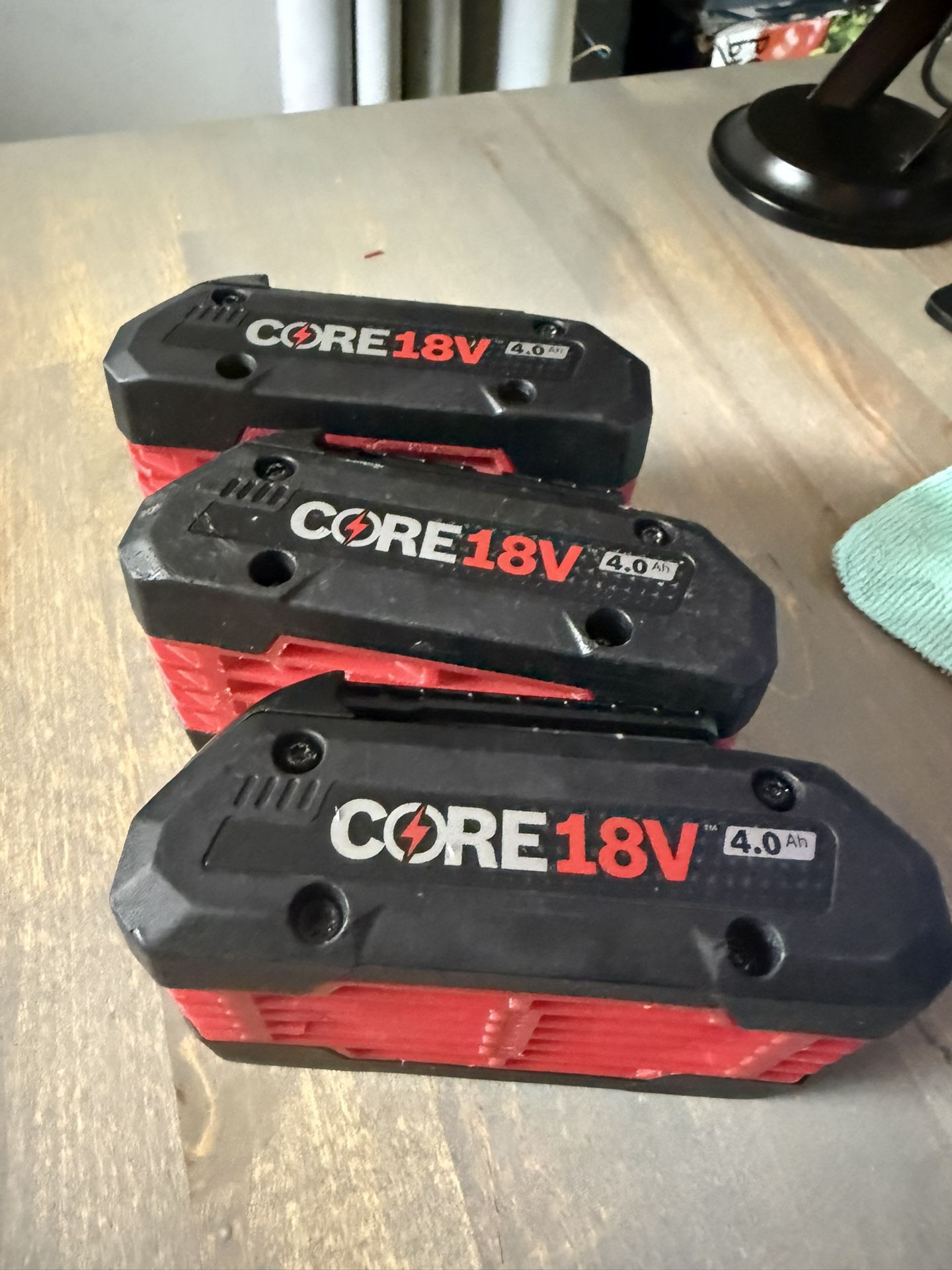 Bosch Battery - 4 Ah - 18v