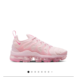 pink nike air vapormax tennis shoes