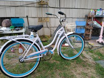 24" Schwinn Destiny Pink Beach Cruiser Bicycle 