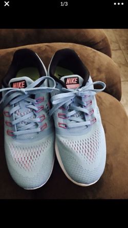 Tennis shoes women’s