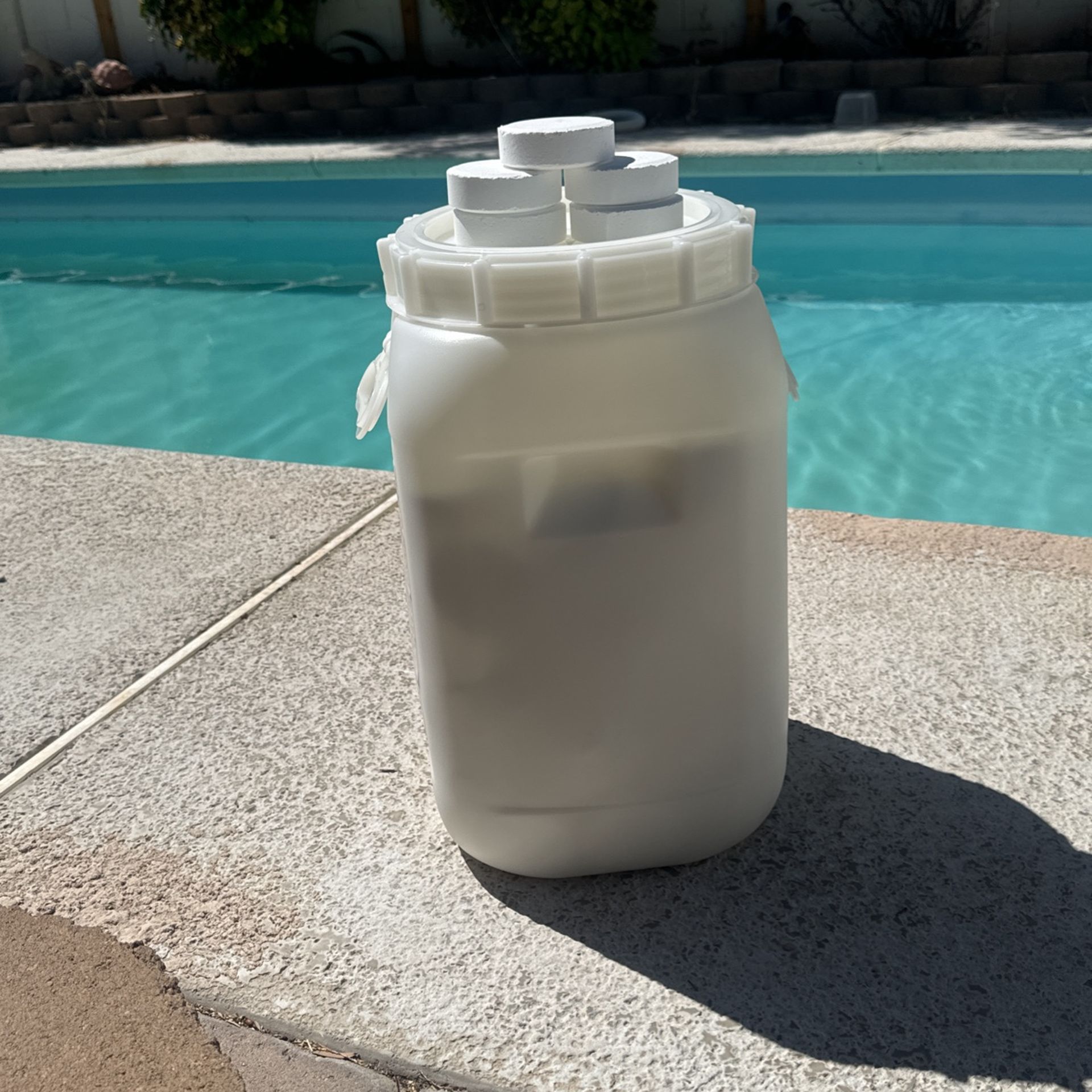 3 In Chlorinating Tablets 90% Chlorine 55 Lbs Bucket