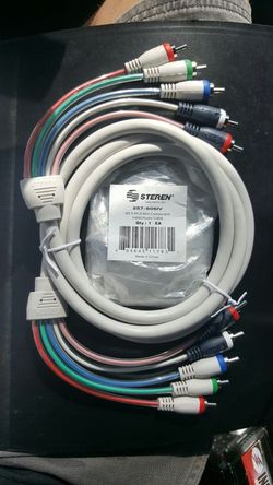 Steren 257-606IV 6ft 5-RCA Mini Component Video/Audio Cable.