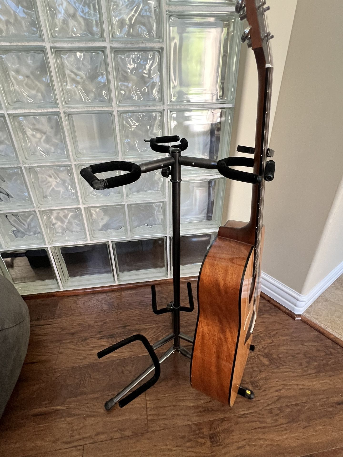 Guitar Stand