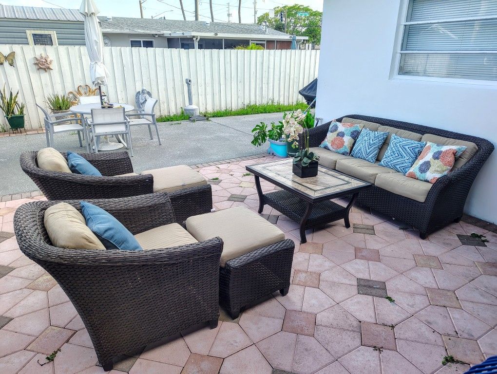 Patio Set