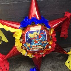 Super girls star piñata