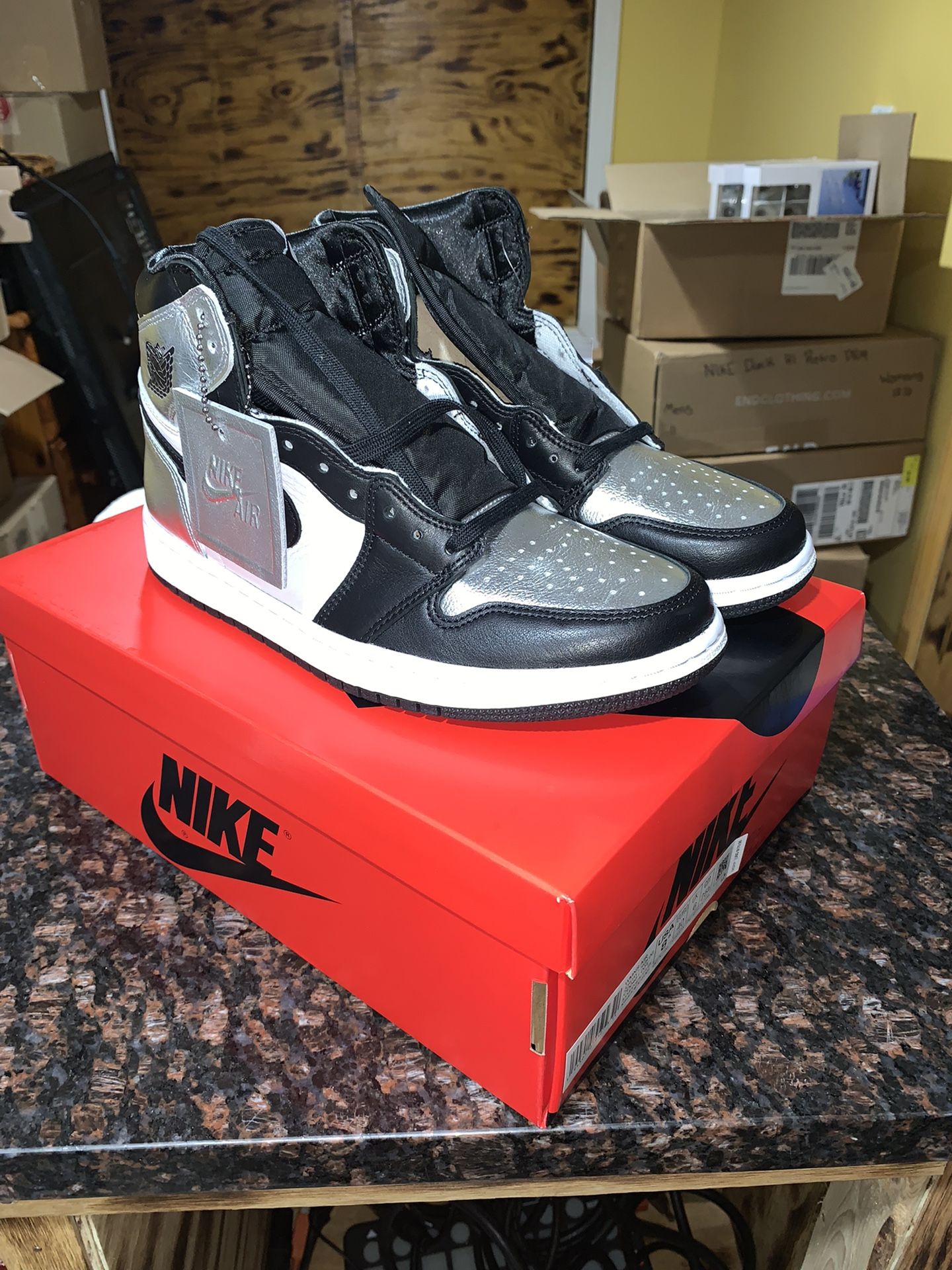 DS AIR JORDAN 1 SILVER TOE SIZE 8.5W/7M