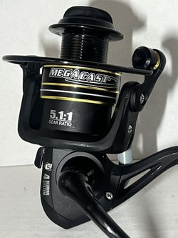 Bass Pro Shops Megacast 2000 Fishing Reel