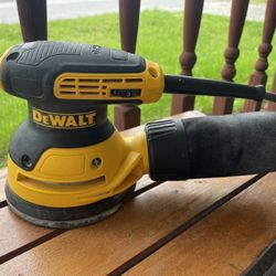 DeWALT Orbital Sander