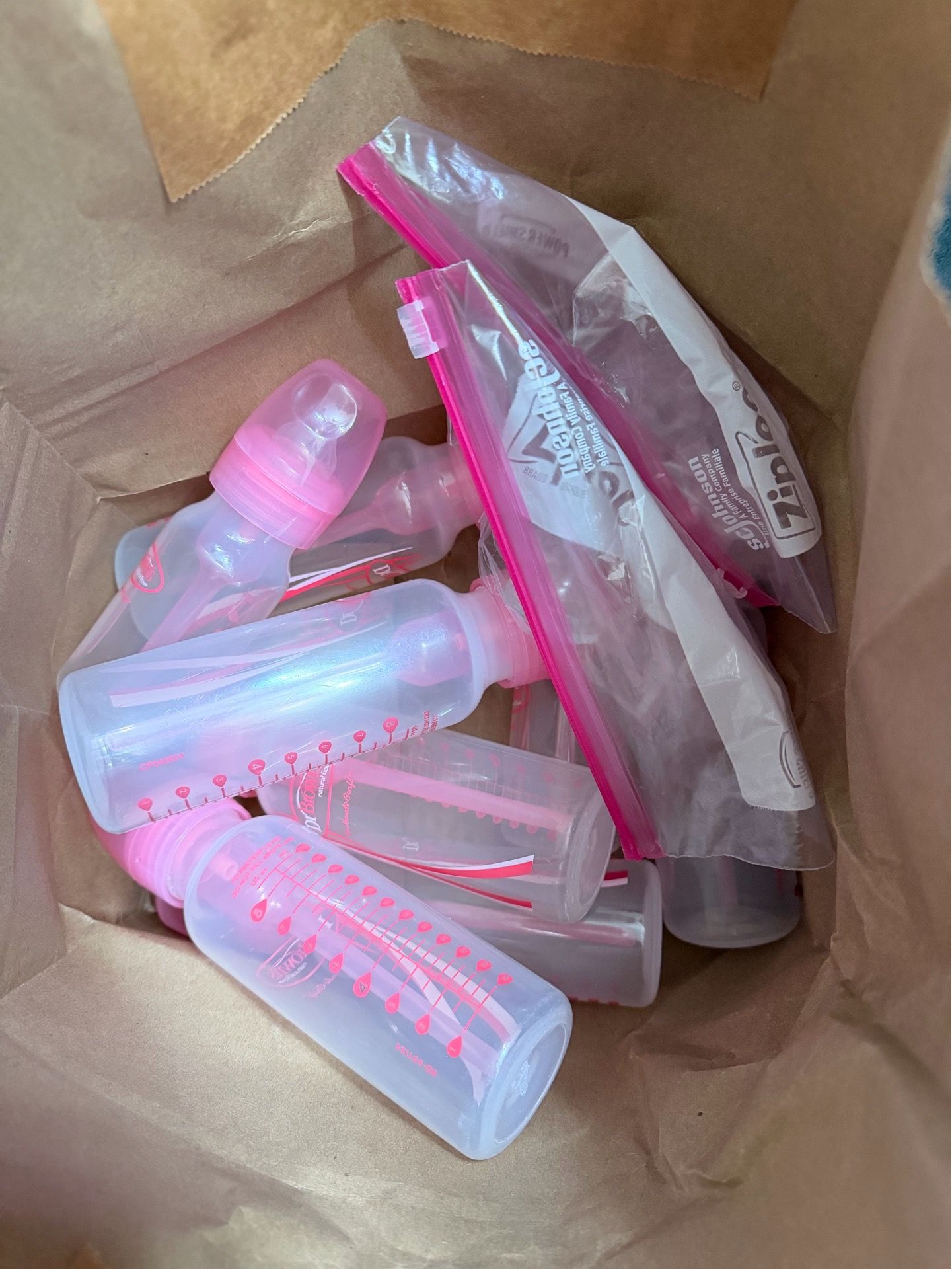 FREE dr. brown anti colic baby bottles 8 pieces with nipples sizes 1 to 4