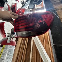 2019-2020 Kia Sorento Right Taillight
