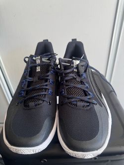 Mens shoes Size 13 - Under Armor