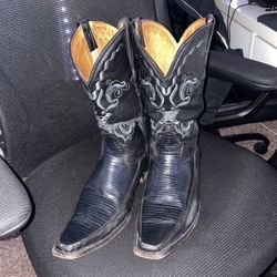 Boots Size 11
