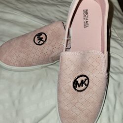 MICHAEL KORS SUEDE SLIP ON SIZE5