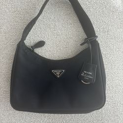 Black Nylon Purse 