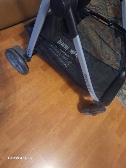 Omni Plus stroller $35