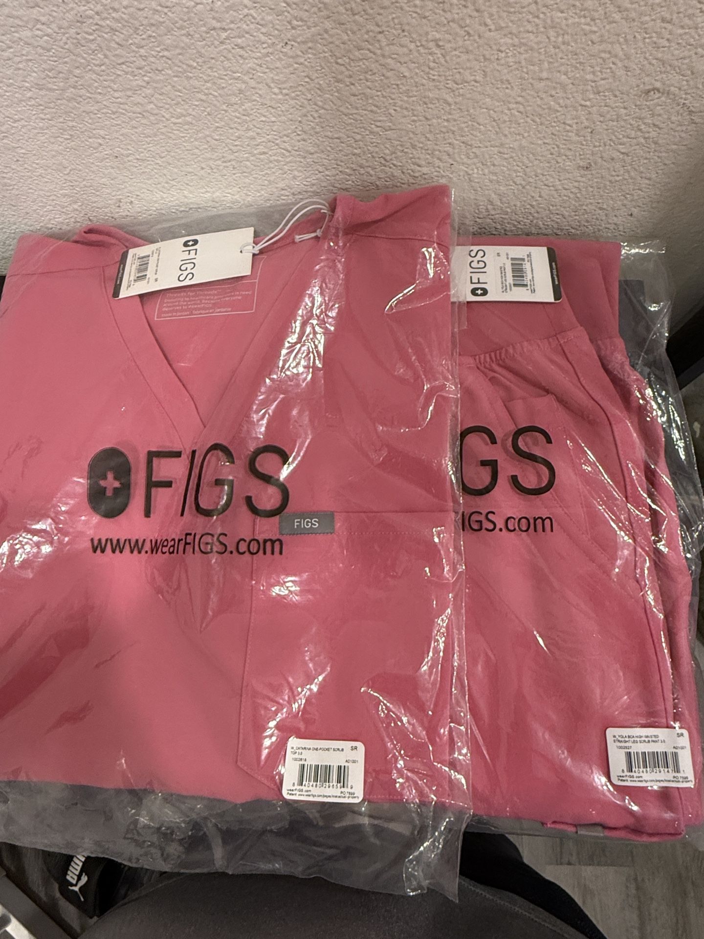 FIGS WOMENS PINK SCRUBS Set SMALL - CATARINA One Pocket Scrub & YOLA BCA High Waisted Straight Leg Pants 3.0 Brand New