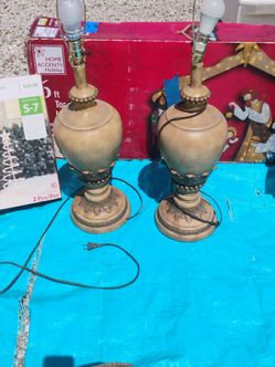 2 lamps