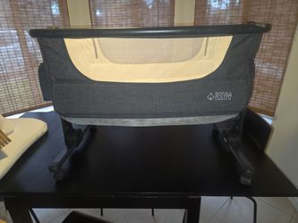 Koola Baby cosleeper, bassinet, playpen