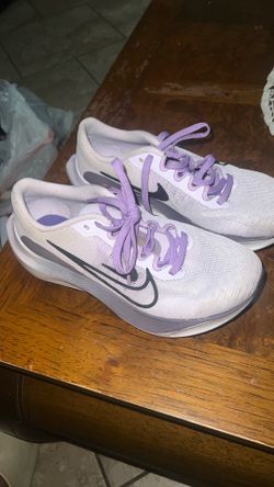 Nike size  6,5
