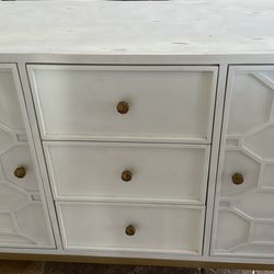 Credenza 