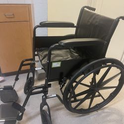  Wheel. Chair. Exelente. 
