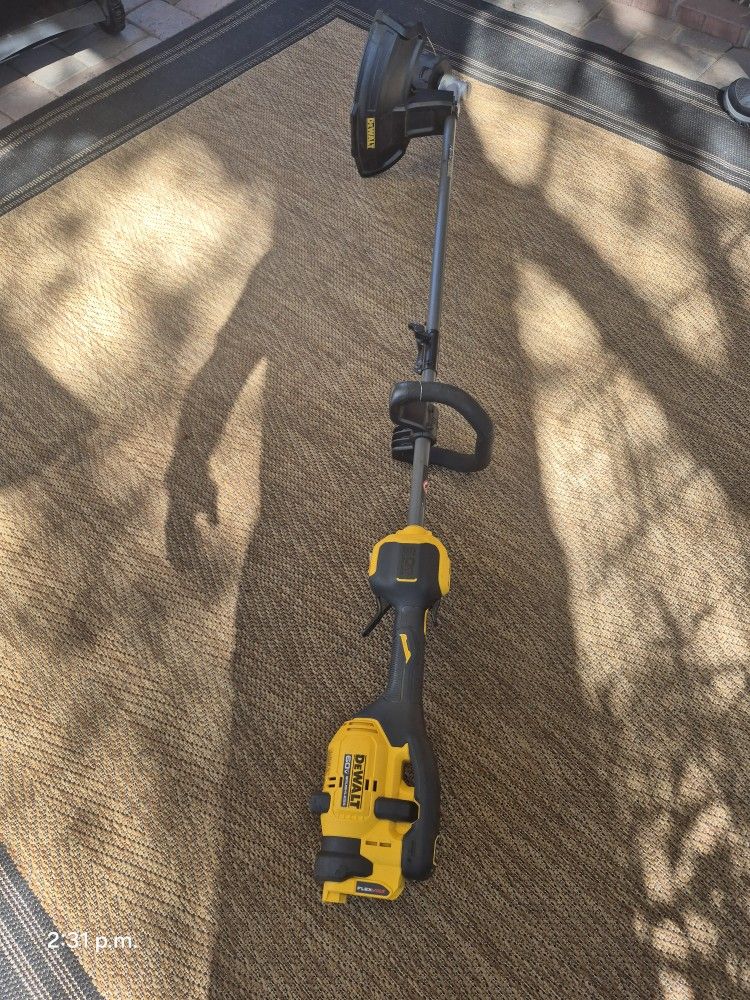 DEWALT SLAITYNNG MITER 17" FLEXVOLT TOOL ONLY NO BATERY NO CHARGER 59AV AND THOMAS RD PHOENIX