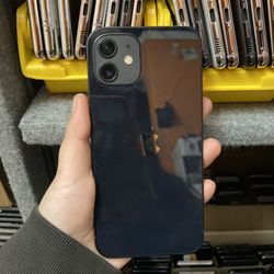 Factory Unlocked Iphone 12 64 gb comes with store warranty 