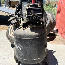 15 Gal Air Compressor