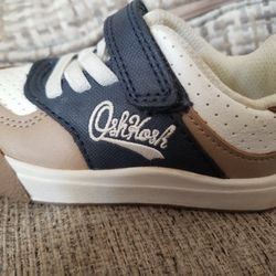 Oshkosh Size 6 Shoes