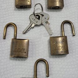Set of 5 Ace Lock and Key