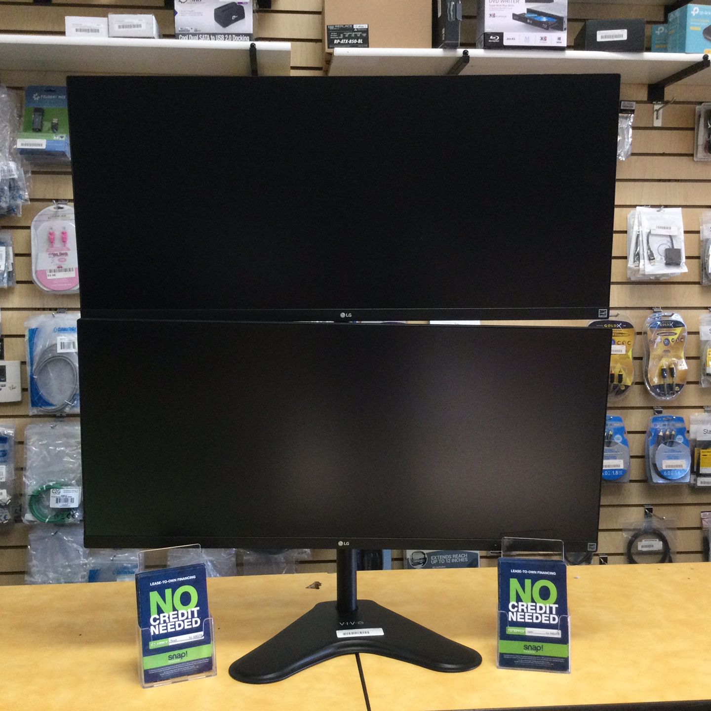 Monitor Mount With 2x 34” LG Ultrawide Monitors - $0 DOWN!