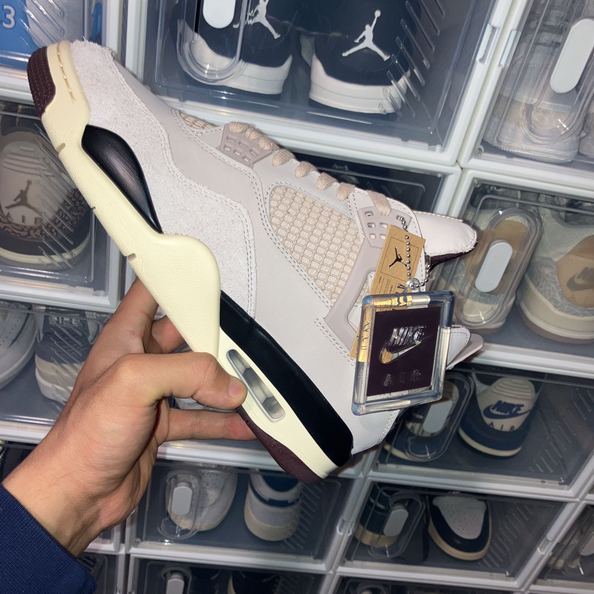 A Ma Maniere 4 ‘while you were sleeping’