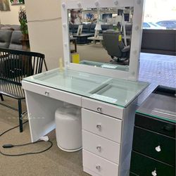 Morgan Vanity Table And Mirror Set Available Finance 