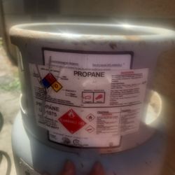 Forklift propane tank